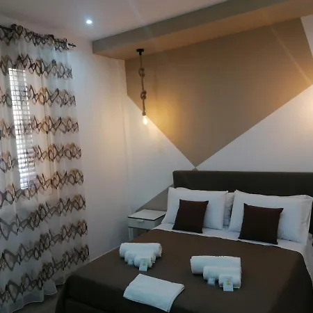 36 Passi Dal Mare 2.0 Bed and breakfast Trapani