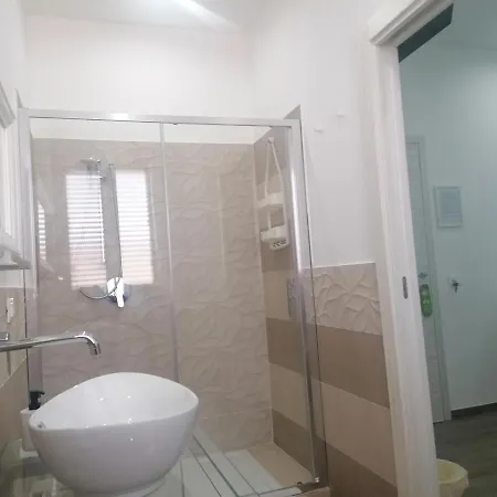 36 Passi Dal Mare 2.0 Bed and breakfast