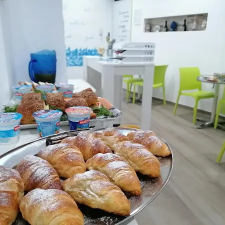 לינה וארוחת בוקר 36 Passi Dal Mare 2.0 טראפאני