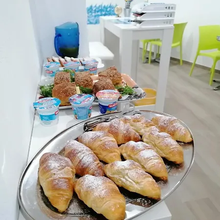 36 Passi Dal Mare 2.0 Bed and breakfast Trapani