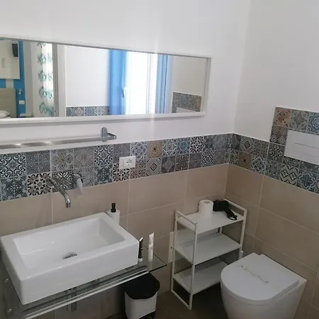 36 Passi Dal Mare 2.0 Bed and breakfast